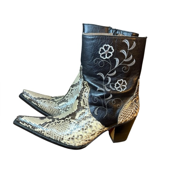 Circle G Snakeskin Floral Embroidered Ankle Cowgirl Boots - Picture 1 of 8